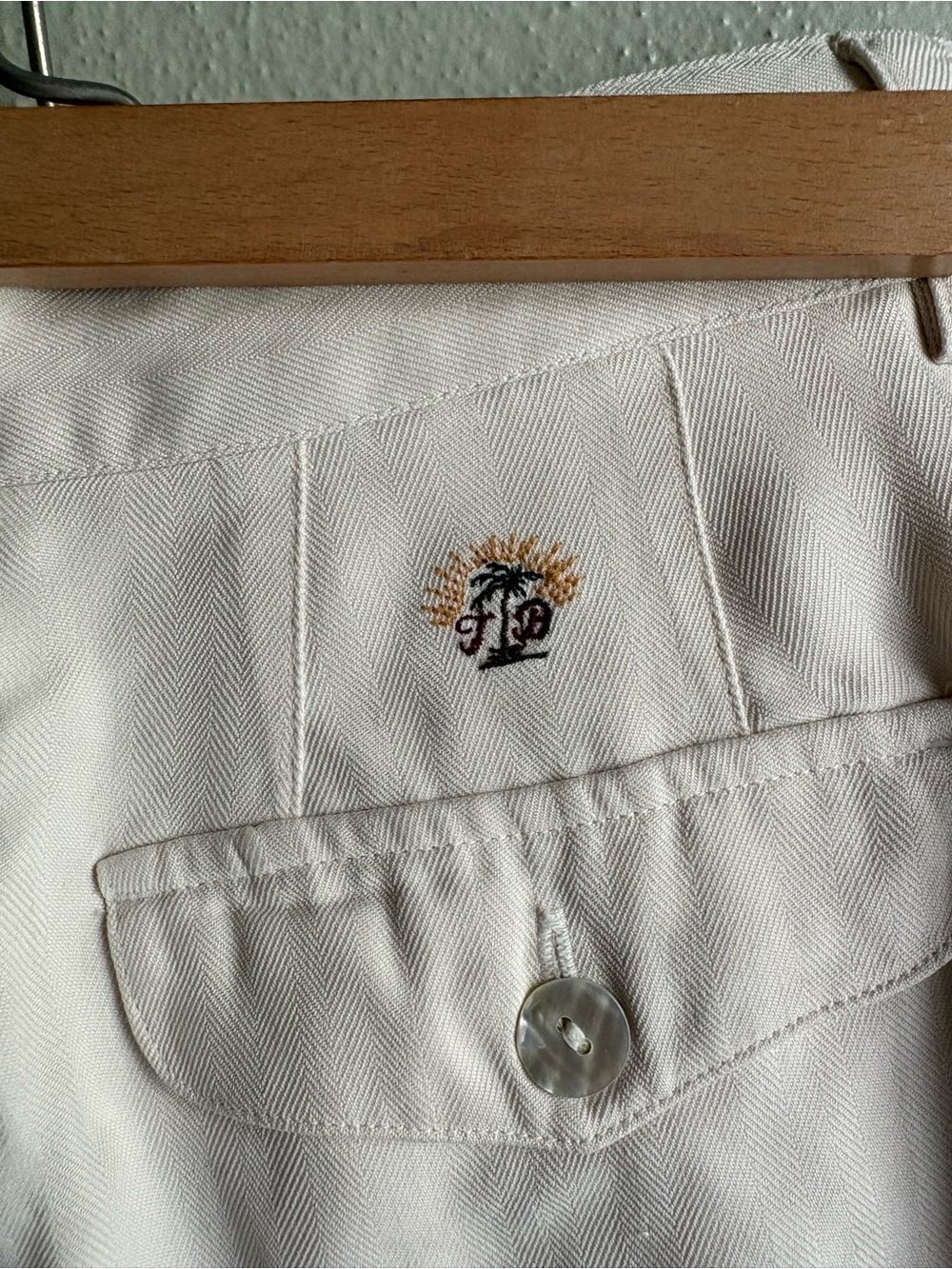 Tommy Bahama Silk high waisted shorts in Champagne Beige - Picture 4 of 4